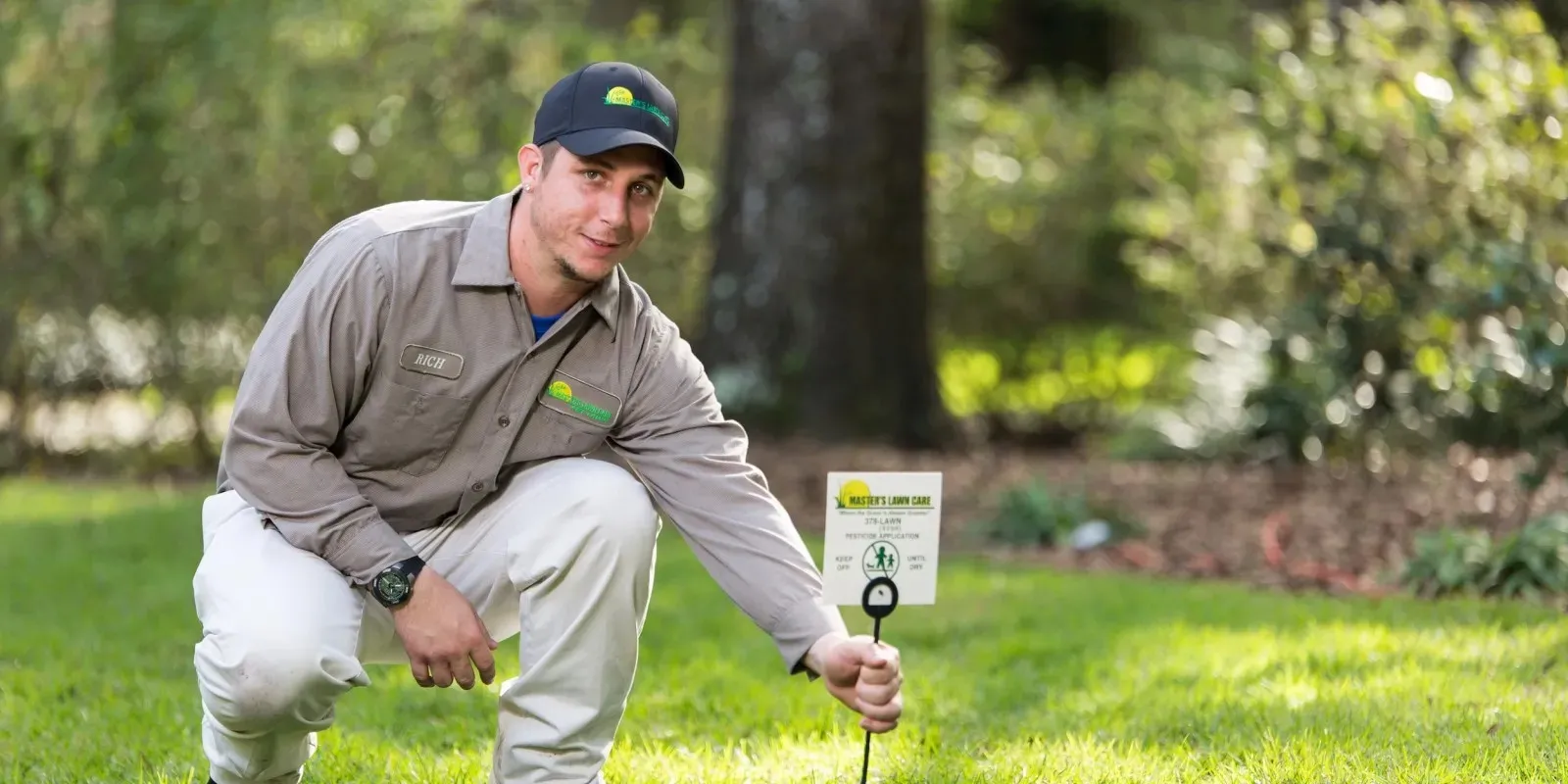 Lawn Fertilization & Pest Control in Alachua FL The Masters Lawn Care
